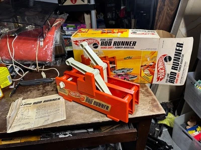 Vintage Hot Wheels Dual-Lane Rod Runner Hand Shift w/ Box  & Instructions 1969 - Image 1 of 4