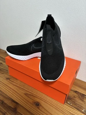 Nike Epic Phantom React Black 8.5 Deadstock New with Tags - Image 1 of 4