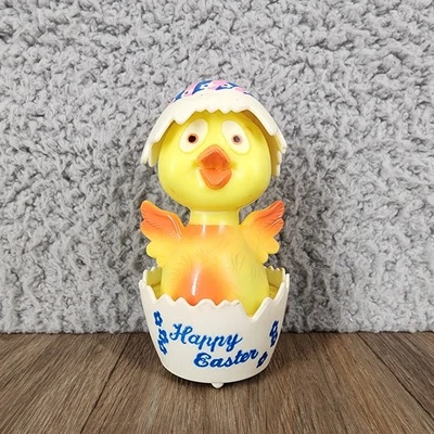 Juguete de empuje ilimitado de Pascua vintage en huevo Feliz Pascua Hong Kong Foto 1 de 4