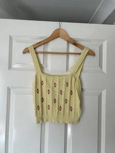 Mango Yellow Knitted Embroidered Floral Cropped Vest Top Size Small - Picture 1 of 4