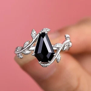 Anillo ataúd, anillo de ónix negro, anillo de ataúd de ónix negro, anillo de ónix, anillo hecho a mano - Imagen 1 de 6