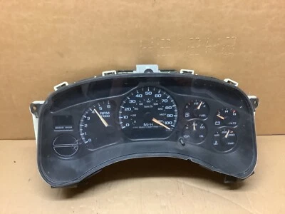 GMC Sierra 1500 2001 2002 velocímetro Speedo Cluster OEM no estoy seguro de kilometraje Foto 1 de 3
