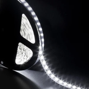 STRISCIA A LED SMD 3528 300LED 5 METRI STRIP LED HIGHT BOBINA LUCE BIANCA NATALE - Imagen 1 de 1