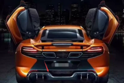 Placa trasera de parachoques exterior de fibra de carbono real estilo DMC para McLaren 650S 13-2018 Foto 1 de 4