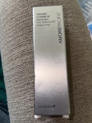 Amore pacific Treatment Cleansing Oil new in box Travel Size 30ml 1oz - Image 1 of 2