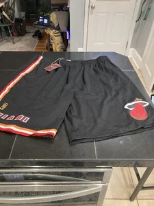 MENS NBA Mitchell & Ness RETRO MIAMI HEAT Shorts 3XL XXXL BLACK NWT - Picture 1 of 7