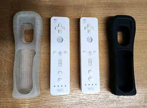 2x Telecomando Controller Ufficiale Originale Nintendo Wiimote Bianco + Cover  - Foto 1 di 9