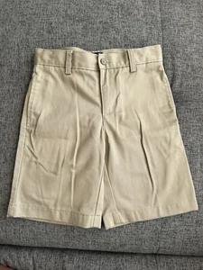 LANDS' END  Beige Mid Rise Adj Waist Reg Fit Bermuda Chino Shorts size  8 - Picture 1 of 3