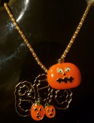 Betsey Johnson HALLOWEEN Naranja Calabazas "BOO" Colgante Collar/Pin 26" Cadena Foto 1 de 4