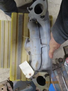 MASSEY FERGUSON 175/180 CONTINENTAL GAS MANIFOLD #1028010M1 NEW OLD STOCK ORIGIN - Picture 1 of 9