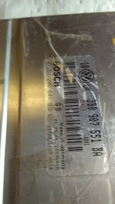 Engine ECM Electronic Control Module 2.8L V6 AWD Fits 99-01 PASSAT 495976 - Image 1 of 4
