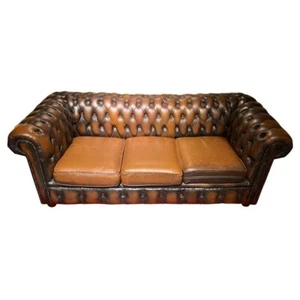 Q`Original Brown Chesterfield Three-Seater Sofa IN Vintage Style - Picture 1 of 13