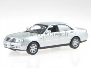 Nissan Gloria Ultima Z silv diecast model car 02007SL J-Collection1/43 - Picture 1 of 4