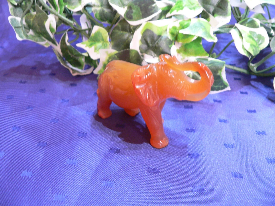 Karneol Elefant Edelsteintier Tiergravur Top Qualität - Bild 1 von 1