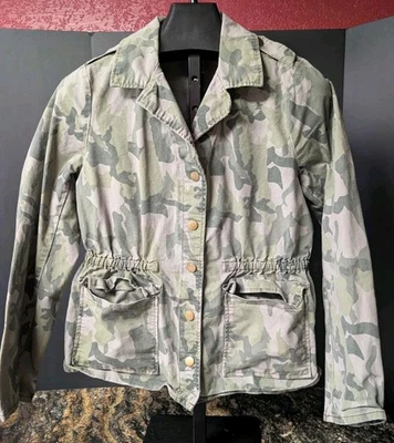  Chaqueta Camuflaje Decree Talla Grande Cintura Fruncida Elástica-Botón Delantero-Bolsillos Foto 1 de 3