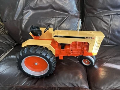 Estuche Modelo Escala JLE 730 Comfort Kind Tractor Escala 1/8 100 PA Granja Show Foto 1 de 4