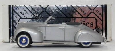 Durham Classics 1/43 Scale DCJ05 - 1938 Lincoln Zephyr Convertible - Silver - Image 1 of 4