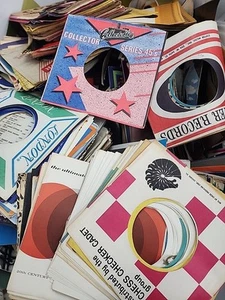 Clean Lot of 25 Vintage 45 rpm 7" Company Sleeves 60's, 70's, 80's Vinyl Record - Picture 1 of 3