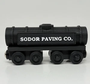 Tren cisterna de alquitrán Sodor ferrocarril de madera hecho a medida para Thomas & Friends, Brio - Imagen 1 de 7