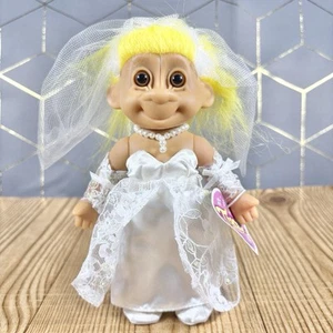 Vintage BRIDE TRACEY Russ Troll Doll Tag Yellow Hair Wedding Dress Blue Garter - Picture 1 of 10