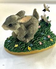 Charming Tails THE CHASE IS ON Rabbit Bumblebees Silvestri  New (Other)