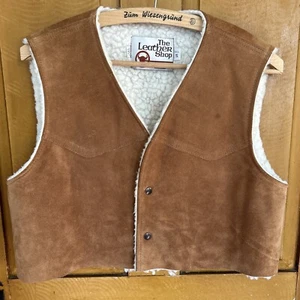 VTG Sears The Leather Shop Size Small Cropped Suede Leather Vest Snap Sherpa - Picture 1 of 6