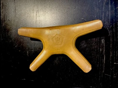 Almohadilla de bocina para volante Chrysler TC por Maserati OEM Foto 1 de 2