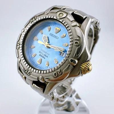 [Exc+5] Reloj de buceo SEIKO para dama SCUBA 200m cuarzo titanio con manual 7N85-0070 Foto 1 de 4