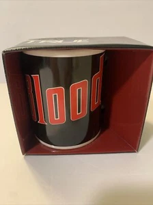 TRUE BLOOD "RED LOGO" KAFFEEBECHER Keramik NEU im Karton - Bild 1 von 4