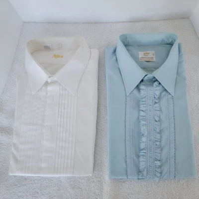 CAMISAS DE ESMOQUIN VINTAGE AÑOS 70 AFTER SIX LT. AZUL CON VOLANTES DELANTEROS Y ASTEN BLANCO Foto 1 de 4