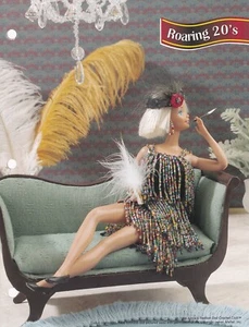 Moda Muñeca Crochet Patrón ROARING AÑOS 20 Flapper Vestido y Diadema - Imagen 1 de 1