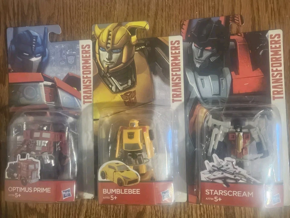 2013 Transformers Starscream Action Figure Hasbro