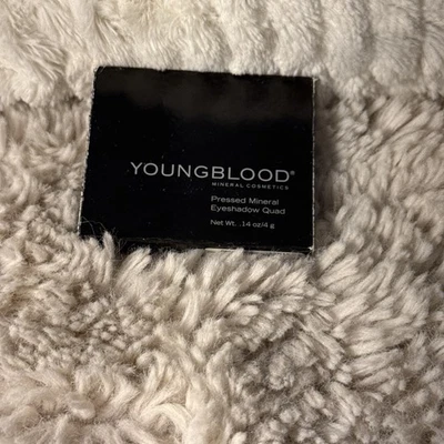 Sombra de ojos mineral prensada Youngblood Quad Starlet 0,14 oz / 14 g TOTALMENTE NUEVA Foto 1 de 2