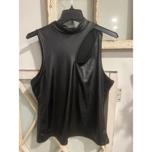 Olivia Jordan Gr. Large Kunstleder ärmelloses Top mit Cutout  - Bild 1 von 3