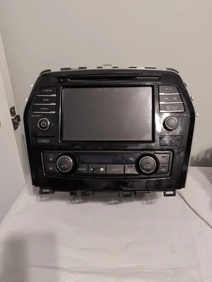 Nissan Máxima 2016 2017 2018 navegación radio con controles de clima OEM Foto 1 de 4