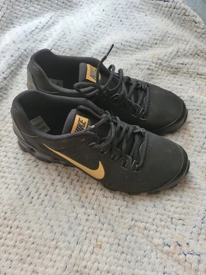 Nike Reax 9 TR Men's Athletic Shoes/Sneakers (G: 42.5) (Worn Once) - Image 1 of 4