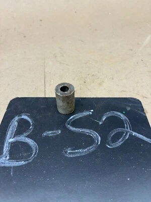 Camión Ford 1973 1979 F150 F250 F350 SBF 302 perno de motor espaciador de perno alternativo Mustang Foto 1 de 4