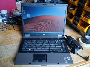VERY FAST Windows XP HP Laptop--RS232 / Serial Port + 500GB HD + 4GB RAM (HP9) - Picture 1 of 8
