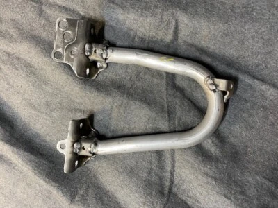 Mazda MX-5 ND Kopfstützen Bügel Überrollbügel rechts original  - Bild 1 von 2