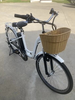 Electric bike.   Ladies - White- Basket - Image 1 of 4