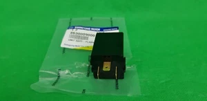 GENUINE SSANGYONG ACTYON SPORTS UTE Q150 SERIES 2.0L TD TURN SIGNAL FLASHER UNIT - Picture 1 of 3