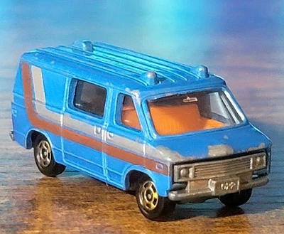 Furgoneta Tomica Chevy - azul - Chevrolet F22 vintage Foto 1 de 4