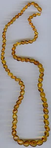 VINTAGE GRADUATING SIZE GOLDEN AMBER BEAD NECKLACE - Picture 1 of 2