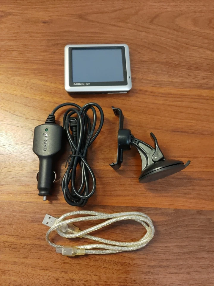 Navigatore Satellitare Garmin Nuvi 1240 - Immagine 1 di 4