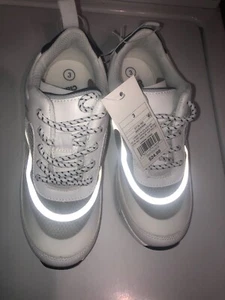 New Hyrum Sneakers - art class High Speed White Us Size 1/13 With Free Shipping - Picture 1 of 12