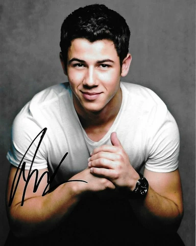 Living The Dream Nick Jonas Signed Photo 8x10 COA Cover