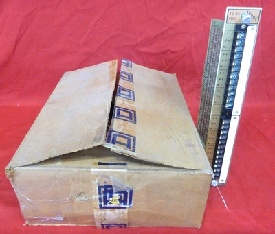 SQUARE D SYMAX 8881 SC-3 *NEW IN BOX* SIGNAL CONVERTER CARD SER B (16C0) - Image 1 of 4