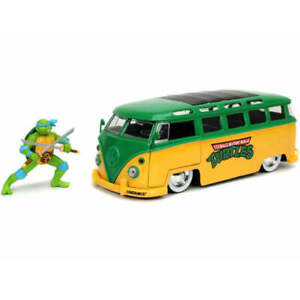 TMNT Teenage Mutant Ninja Turtles 1962 Volkswagen Bus 1:24 Scale Diecast Model