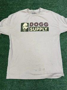 Camiseta gráfica Dogg Supply de Snoop Dogg - Talla M - Imagen 1 de 4