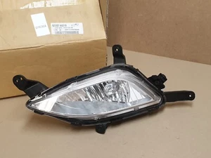 Hyundai i30 Front Right Fog Light 2012-2017 92202A6010 Genuine NEW - Picture 1 of 16